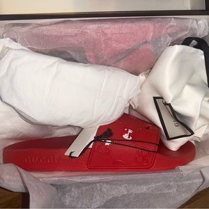 Gucci Mens Size 10 Slides Brand New in Box